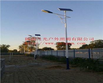 8米太陽能路燈-內蒙古鄂爾多斯路燈工程